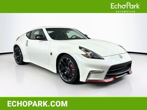 Used 2016 Nissan 370Z NISMO RWD image 1
