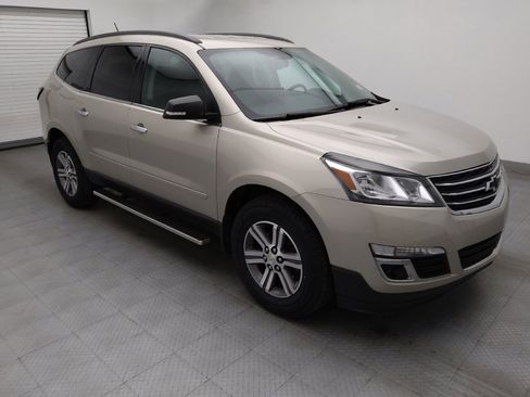Used 2017 Chevrolet Traverse LT FWD image 11