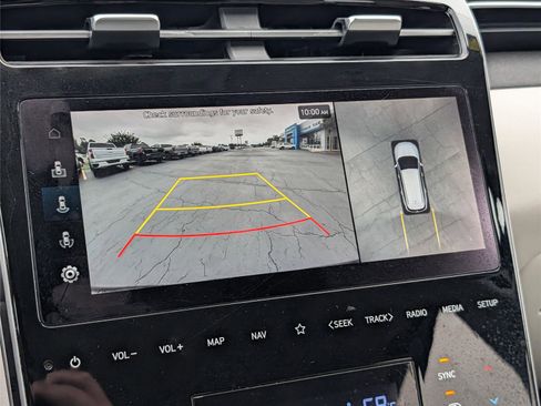 Used 2024 Hyundai Tucson Limited AWD/4WD image 17