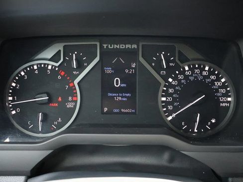 Used 2022 Toyota Tundra SR5 w/ SR5 Convenience Package AWD/4WD image 36