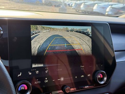 Used 2025 Lexus RX 500h F Sport image 11