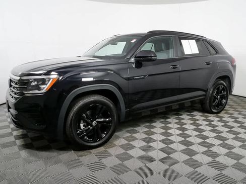Certified 2025 Volkswagen Atlas Cross Sport SEL R-Line AWD/4WD image 30