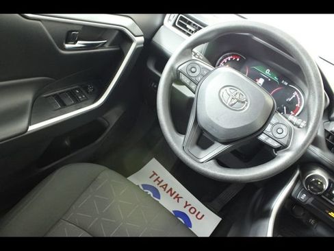 Used 2024 Toyota RAV4 XLE FWD image 17