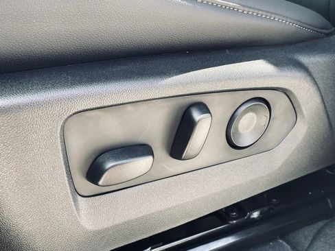 New 2026 GMC Canyon Elevation w/ Convenience Package image 18