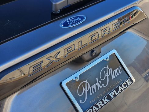 Used 2023 Ford Explorer ST w/ Equipment Group 401A image 10