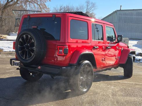 Certified 2025 Jeep Wrangler Unlimited Sahara w/ Safety Group image 14