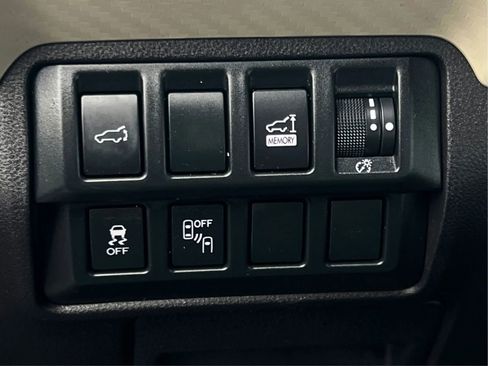 Used 2019 Subaru Ascent Premium AWD/4WD image 27