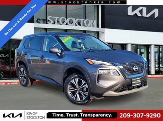 Used 2023 Nissan Rogue SV FWD video 1