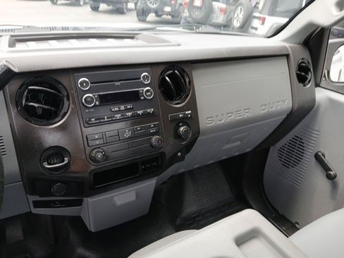 Used 2015 Ford F250 XL RWD image 16