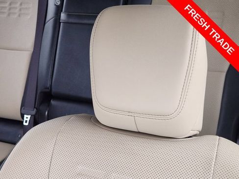 Used 2024 Lexus GX 550 AWD/4WD image 24