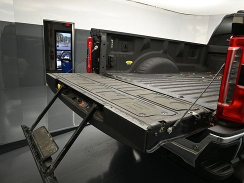 Used 2023 Ford F450 Lariat w/ FX4 Off-Road Package image 26