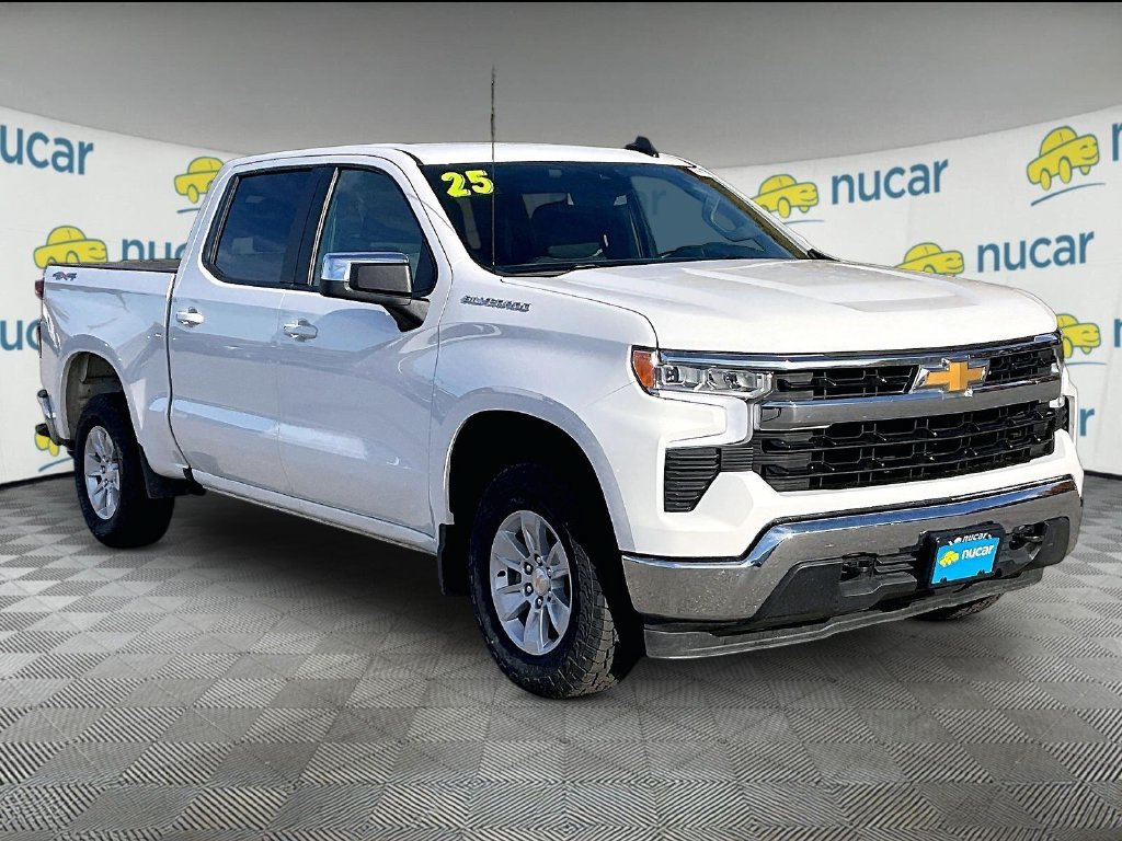 Used 2025 Chevrolet Silverado 1500 LT AWD/4WD image 1
