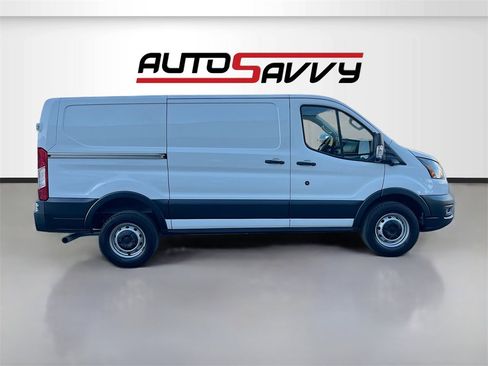 Used 2025 Ford Transit 250 Low Roof w/ Fleet Fuel Economy Package image 8