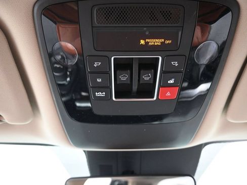 Used 2024 Kia Carnival SX Prestige FWD image 37