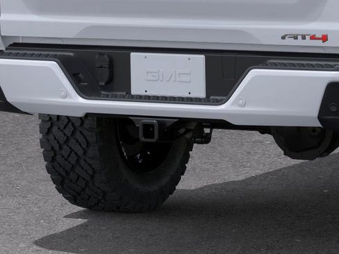 New 2026 GMC Canyon AT4 AWD/4WD image 15