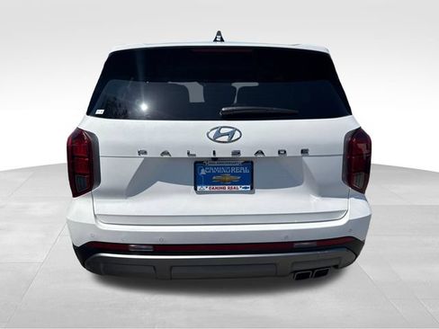 Used 2025 Hyundai Palisade SEL FWD image 4