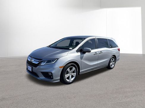 Used 2018 Honda Odyssey EX image 4