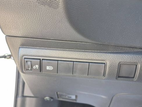 Used 2021 Toyota Corolla SE w/ SE Premium Package FWD image 18