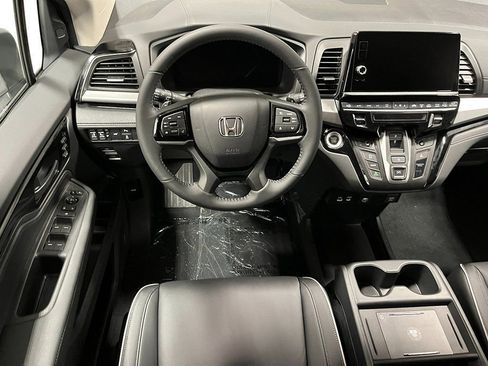 Used 2026 Honda Odyssey Touring image 19