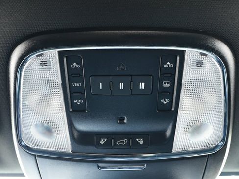 Certified 2021 Jeep Grand Cherokee Trailhawk w/ Trailhawk Luxury Group AWD/4WD image 20
