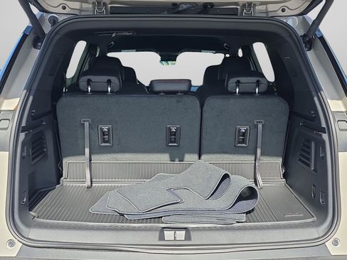 New 2026 Chevrolet Traverse Z71 w/ Driver Confidence Package image 15