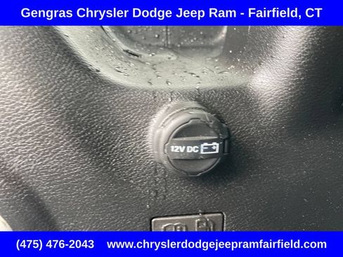 Used 2023 Jeep Wrangler Unlimited Sahara w/ Cold Weather Group AWD/4WD image 32