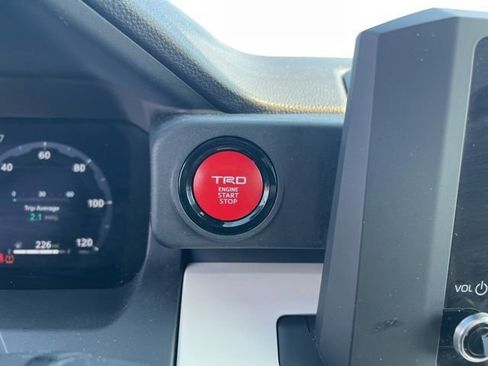 Used 2024 Toyota Tacoma TRD Off-Road image 16