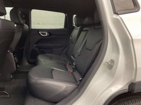 New 2026 Jeep Compass Latitude AWD/4WD image 16
