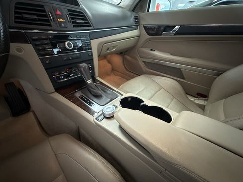 Used 2010 Mercedes-Benz E 550 Coupe image 32