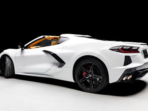 Used 2020 Chevrolet Corvette Stingray Premium Cpe w/ 3LT Preferred Equipment Group image 19