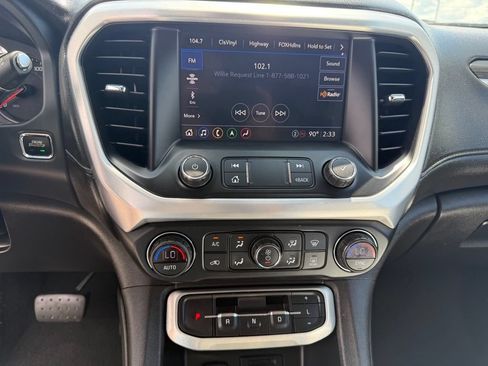 Used 2021 GMC Acadia SLT w/ LPO, Black Accent Package FWD image 23