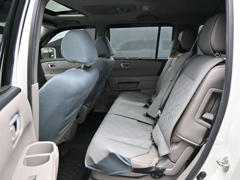 Used 2013 Honda Pilot Touring image 25