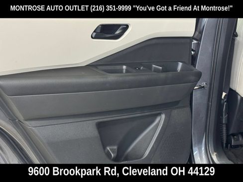 Used 2023 Nissan Pathfinder SV AWD/4WD image 31