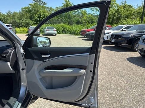 Used 2020 Acura MDX SH-AWD w/ Technology Package image 16