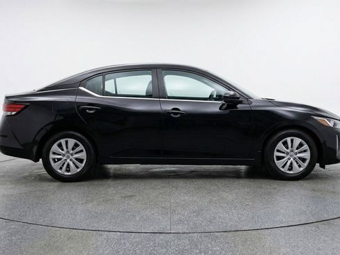 Used 2025 Nissan Sentra S FWD image 11
