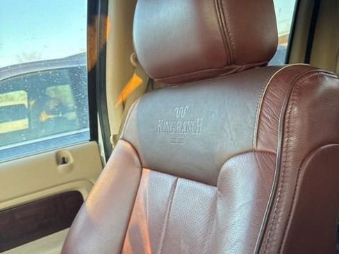 Used 2013 Ford F150 King Ranch w/ King Ranch Luxury Pkg image 9