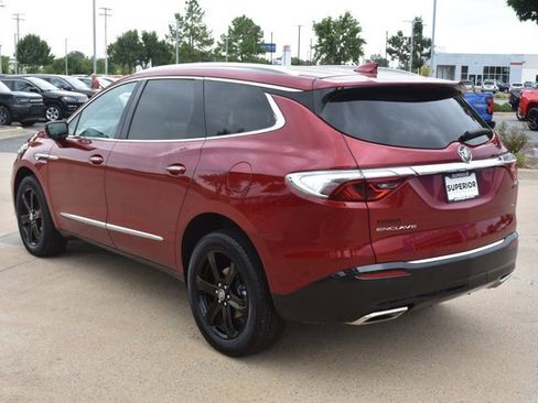 Used 2024 Buick Enclave Essence w/ Sport Touring Edition image 9