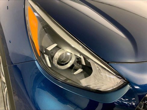Used 2020 Kia Niro LX image 26