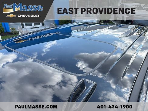 Used 2023 Chevrolet Silverado 1500 High Country w/ High Country Premium Package AWD/4WD image 9