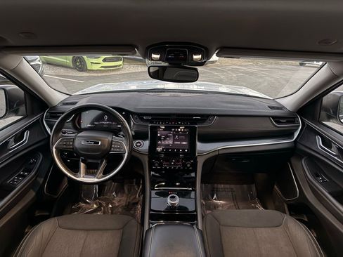 Used 2021 Jeep Grand Cherokee L Laredo w/ Luxury Tech Group I image 25