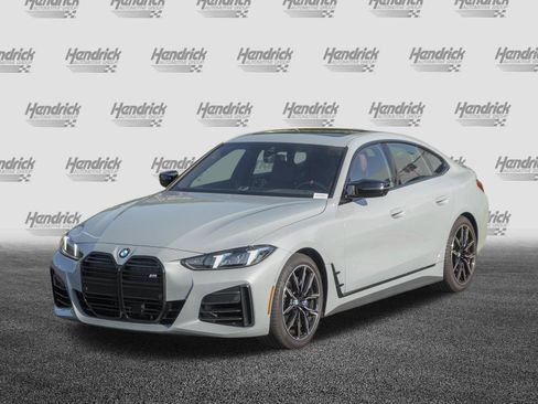 Certified 2025 BMW M440i RWD image 5