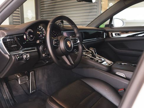 Used 2022 Porsche Panamera 4S image 4