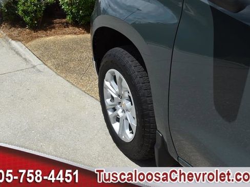 Used 2025 Chevrolet Silverado 1500 LTZ AWD/4WD image 15