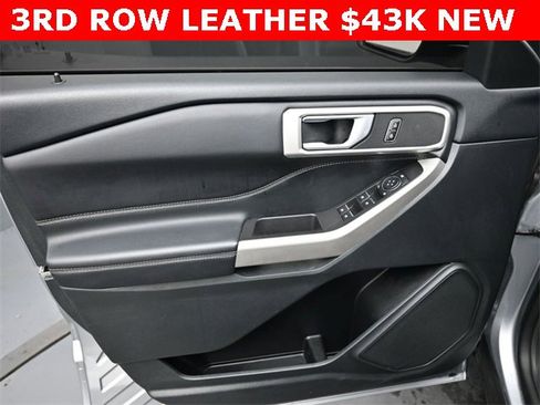 Used 2024 Ford Explorer XLT w/ Equipment Group 202A image 11