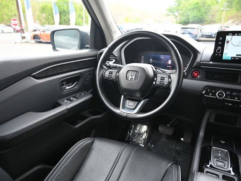Used 2023 Honda Pilot Elite image 14