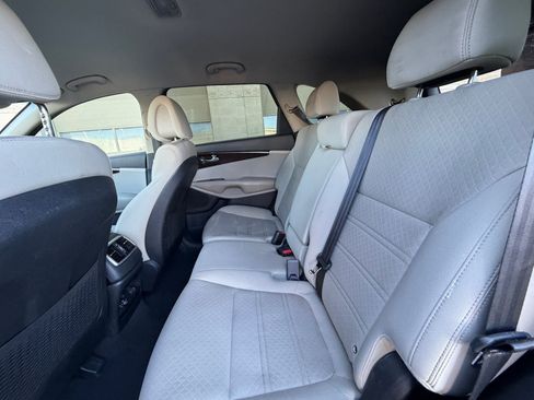 Used 2017 Kia Sorento LX FWD image 17