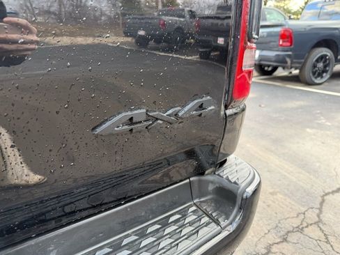 Used 2019 RAM 1500 Sport w/ Level 2 Equipment Group image 18