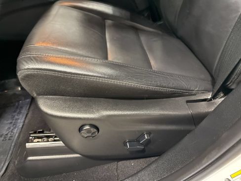 Used 2020 Jeep Grand Cherokee Limited AWD/4WD image 27