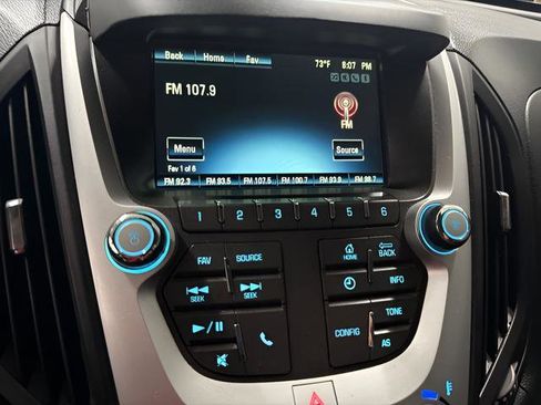 Used 2017 Chevrolet Equinox LS FWD image 19