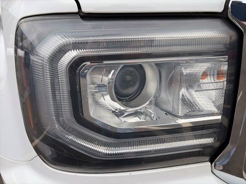 Used 2016 GMC Sierra 1500 SLE w/ SLE Value Package image 14